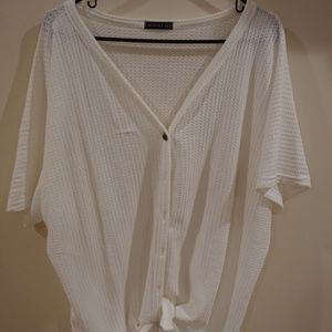 White button and tie shortsleeves top